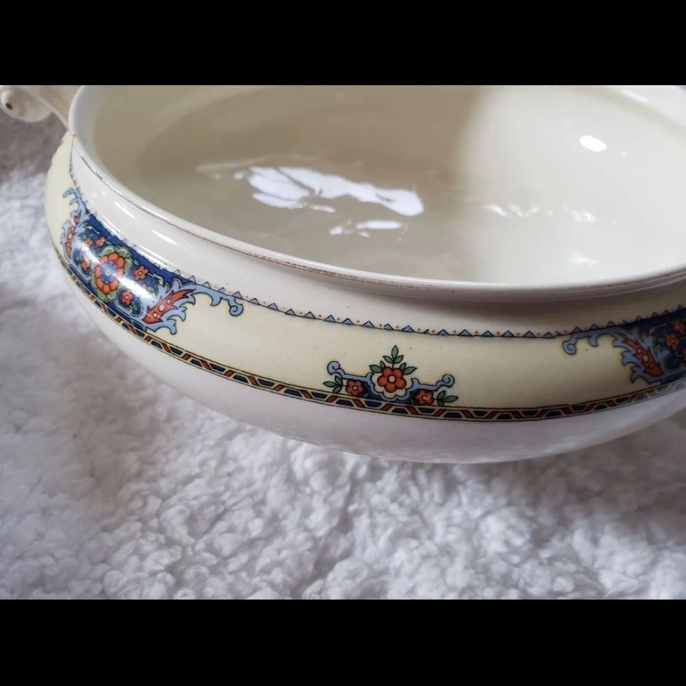 Nautilus Tureen - Picture 4 of 9